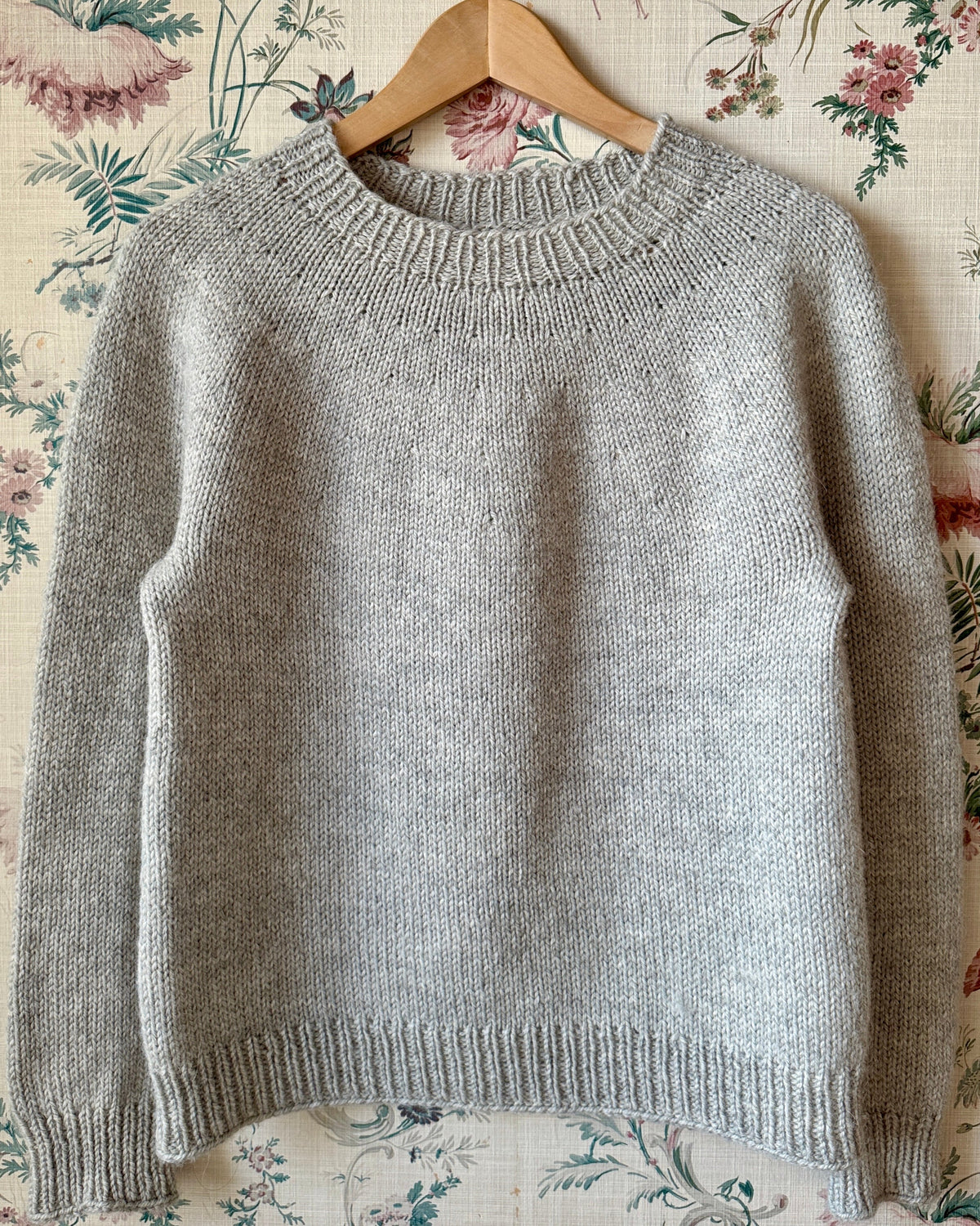 First Star sweater knitting pattern – Julia Piro Knits